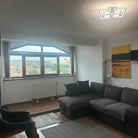 High Level Apart Oradea Free Reserved Parking Exterior photo