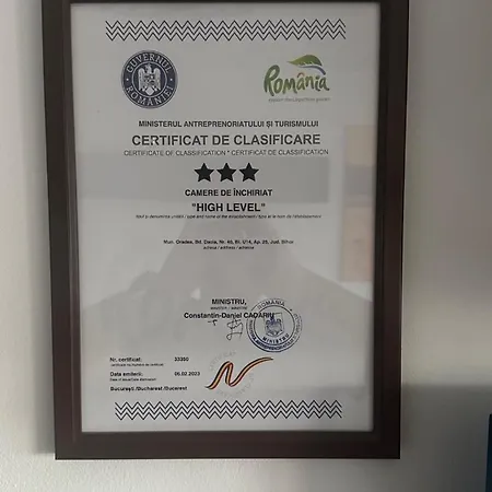 High Level Apart Oradea Free Reserved Parking Exterior photo