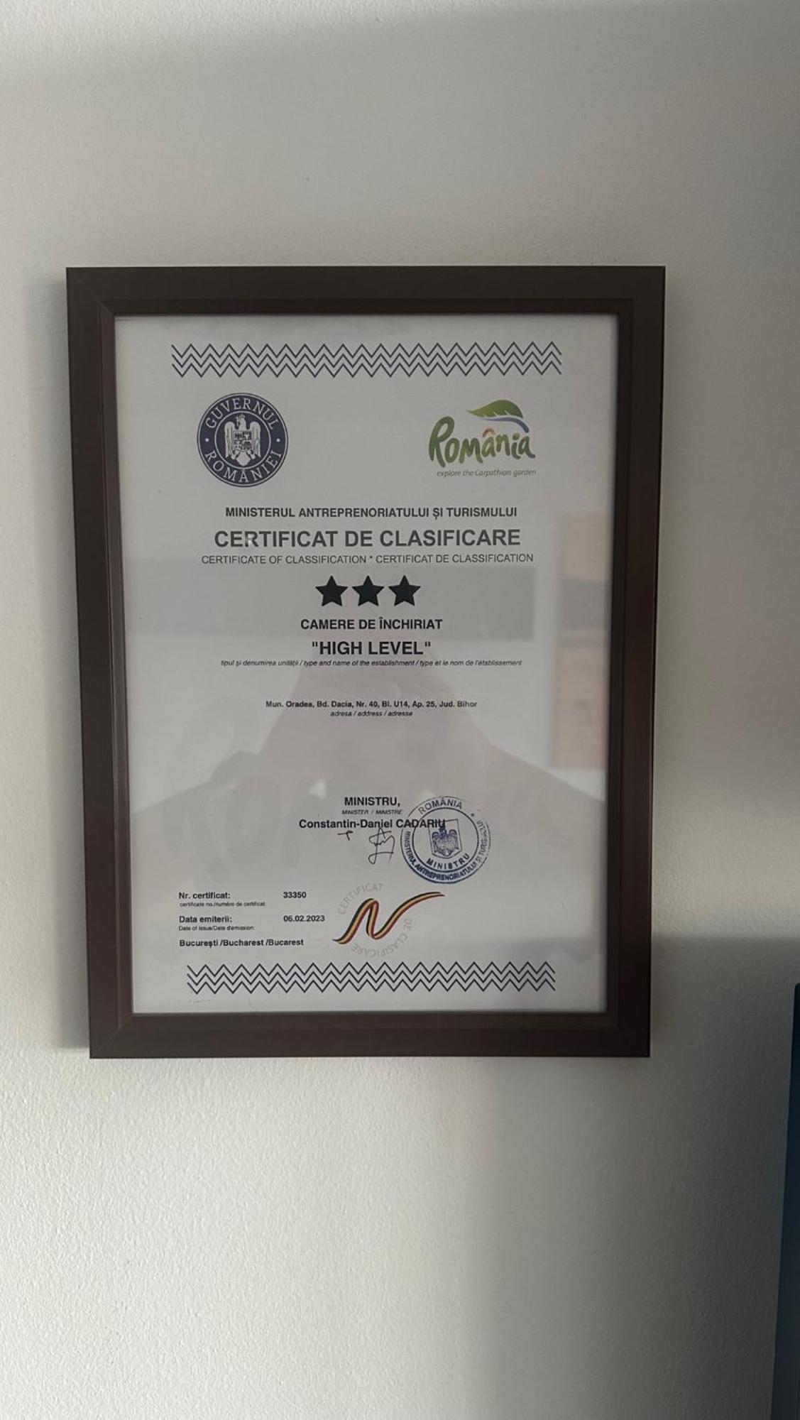High Level Free Reserved Parking Appartement